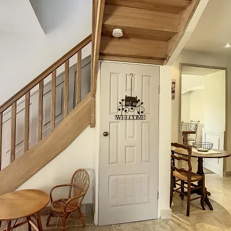 Le Qui Veille بايو