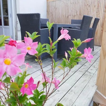 Le Qui Veille Holiday home