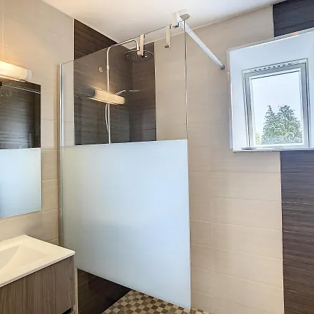 Le Qui Veille Holiday home Bayeux