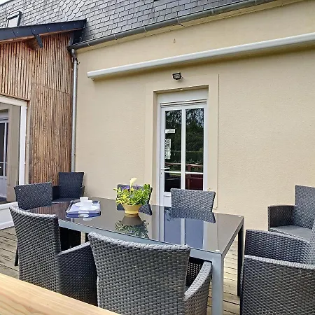 Le Qui Veille Holiday home