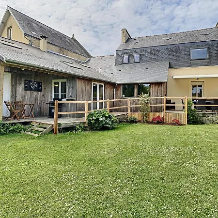 Le Qui Veille Holiday home *