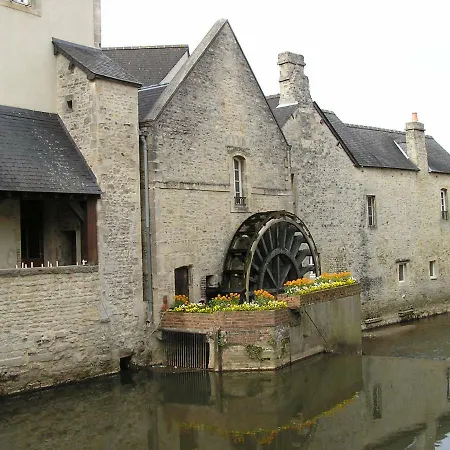 Le Qui Veille Holiday home
