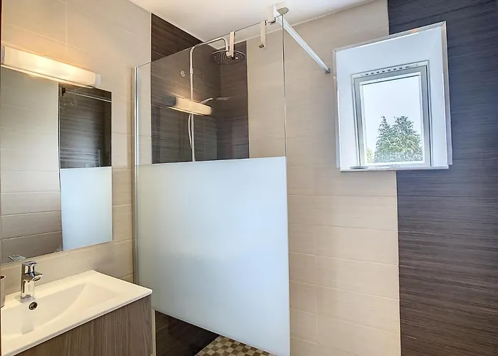 Le Qui Veille Holiday home Bayeux