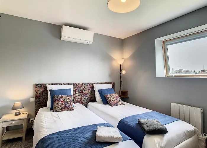 Le Qui Veille Holiday home