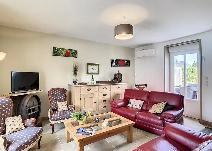 Le Qui Veille Holiday home