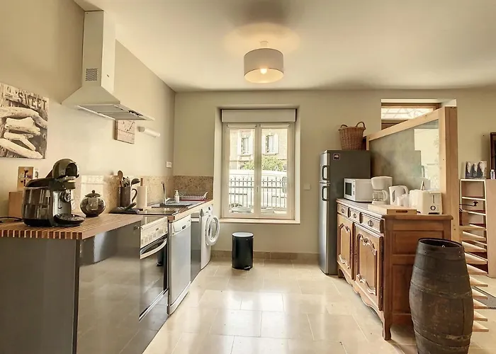 Holiday home Le Qui Veille