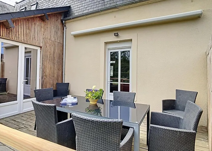 Le Qui Veille Holiday home